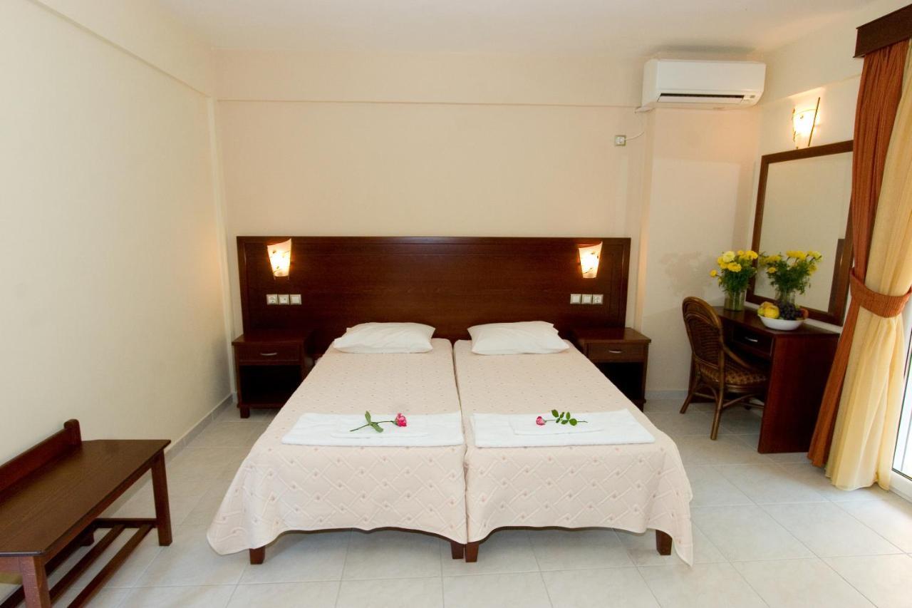 Hotel Viana Loutra Edipsou  Extérieur photo